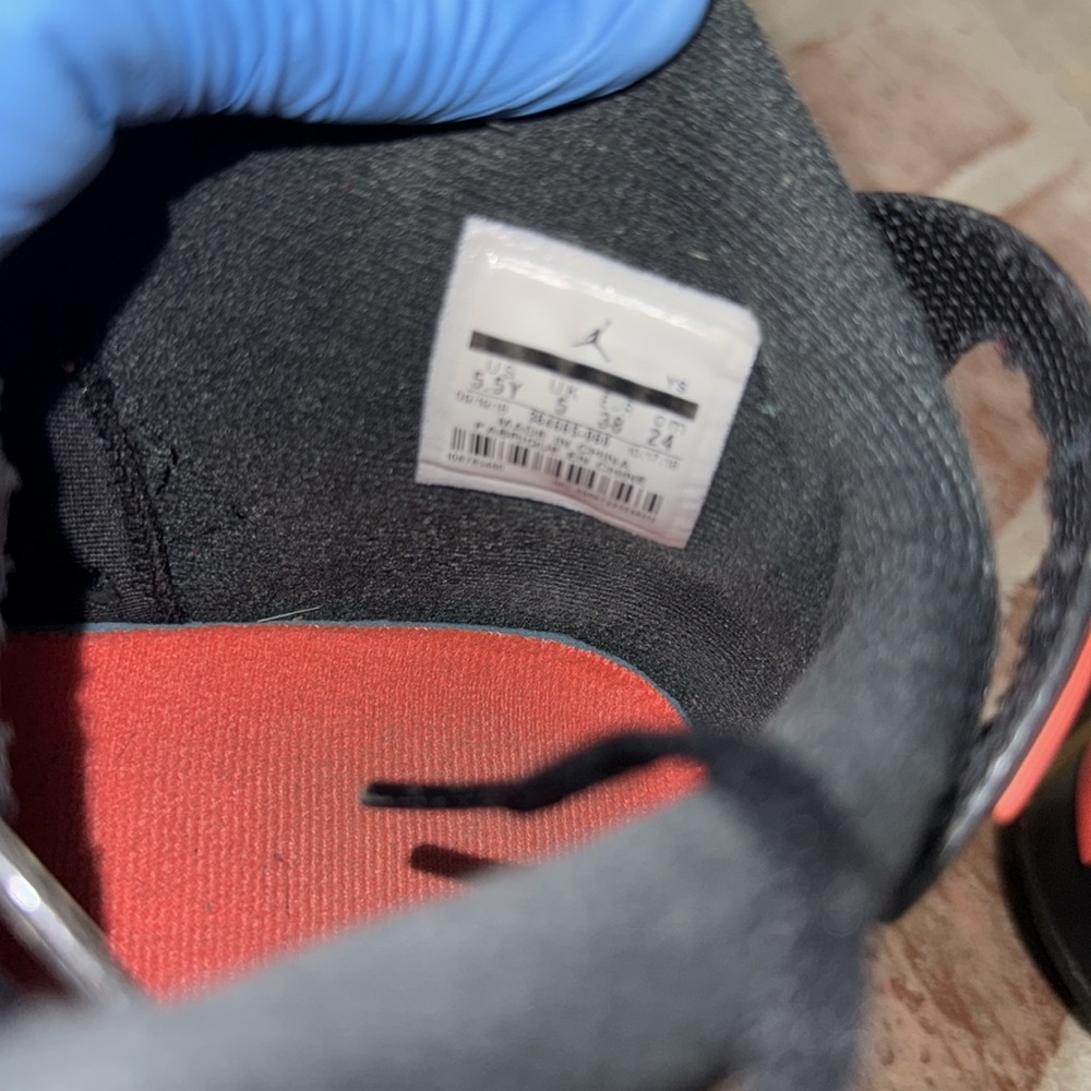 Kids Jordan 6 retro “infrared” size 5.5y - Picture 7 of 11